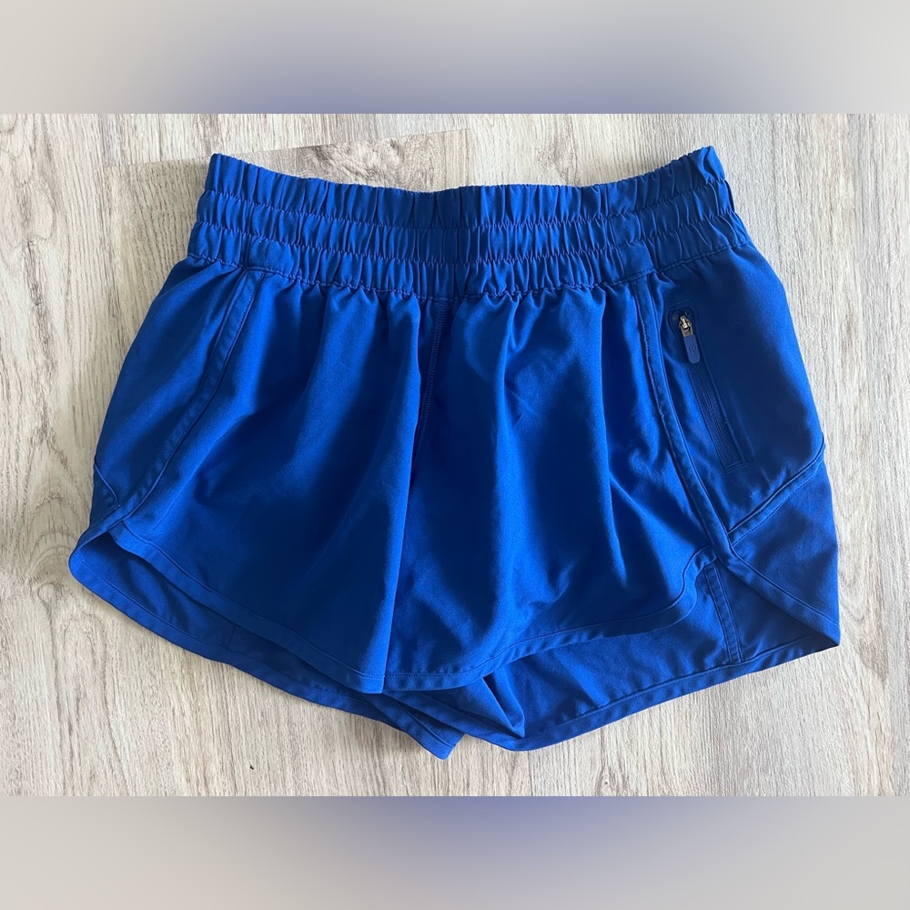 Lululemon shorts, sz 6